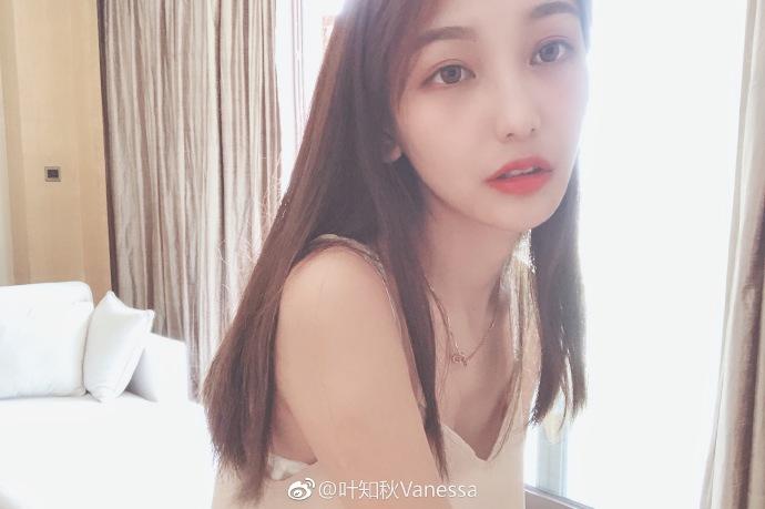 csgo叶知秋在哪直播,csgo叶知秋语音包怎么设置？
